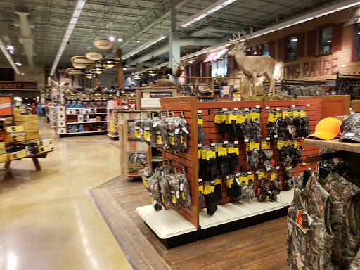 Sporting Goods Store «Bass Pro Shops», reviews and photos, 200 Gulf Stream Way, Dania Beach, FL 33004, USA