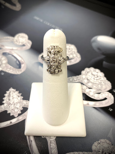 Jeweler «Philip Bortz Jewelers», reviews and photos, 108 E 7th St, Cincinnati, OH 45202, USA