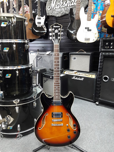 Pawn Shop «Parkway Jewelry and Loan Pawn Shop», reviews and photos, 4006 W Plano Pkwy, Plano, TX 75093, USA