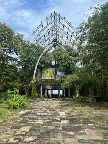 Taman Bali, Padang Galak