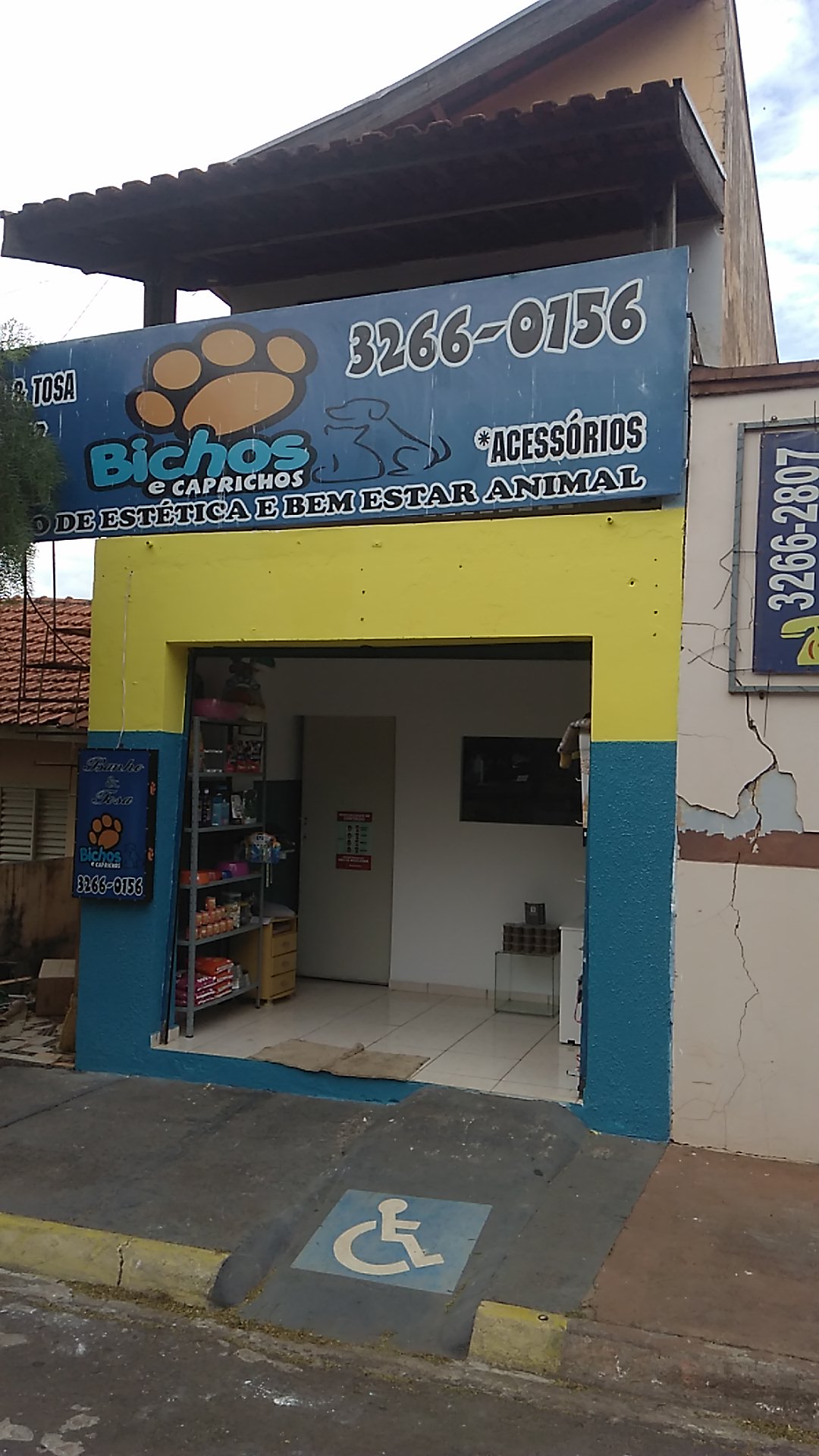 Pet shop Bichos e caprichos