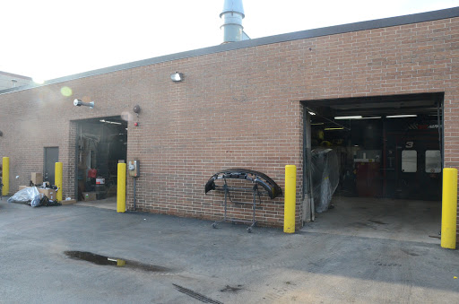 Auto Body Shop «BC Auto Body», reviews and photos, 917 W Liberty Dr, Wheaton, IL 60187, USA
