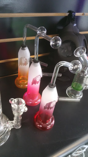 Vaporizer Store «Still Smokin Smoke Shop & Vape Bar», reviews and photos, 6359 Westheimer Rd, Houston, TX 77057, USA