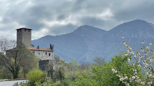 Castello Suardi Via degli Asini, 6, 24060 Bianzano BG, Italia
