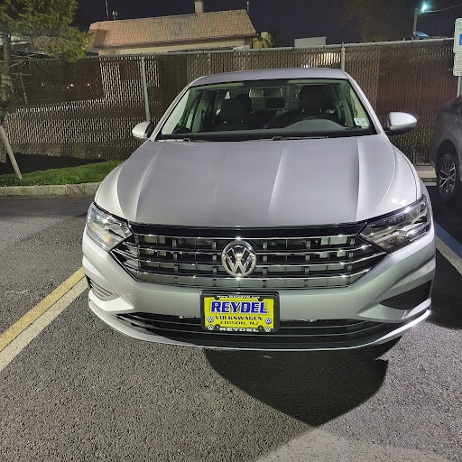 Volkswagen Dealer «Reydel Volkswagen, Sales & Service Center, Edison New Jersey VW Dealer», reviews and photos, 2034 NJ-27, Edison, NJ 08817, USA