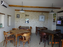 Photos du propriétaire du Restaurant L'Auberge Provençale à Crillon-le-Brave - n°18