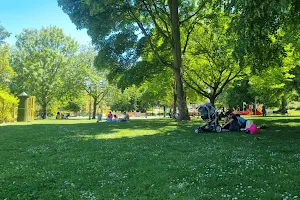 Parc du Dispensaire image