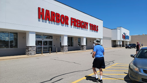 Hardware Store «Harbor Freight Tools», reviews and photos, 1700 E Sherman Blvd, Muskegon, MI 49444, USA