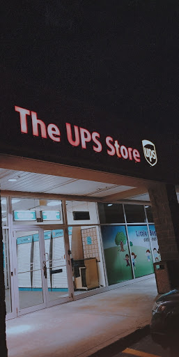 Shipping and Mailing Service «The UPS Store», reviews and photos, 35 Manchester Rd 11 A, Derry, NH 03038, USA