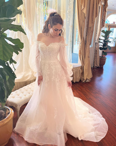 Bridal Shop «Panache Bridal Pasadena», reviews and photos, 78 S Fair Oaks Ave, Pasadena, CA 91105, USA