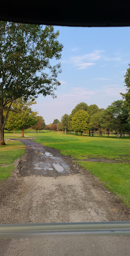 Golf Course «Fox Den Golf Course», reviews and photos, 2770 Call Rd, Stow, OH 44224, USA