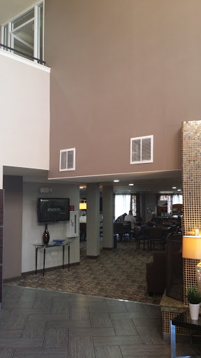 Holiday Inn Express & Suites Santa Clara, an IHG Hotel image