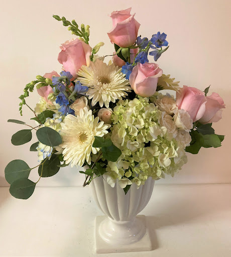 Florist «Doug Ruling Flower Shop», reviews and photos, 599 N Norcross Tucker Rd, Norcross, GA 30071, USA