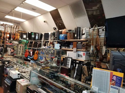 Pawn Shop «Pasadena Pawnshop», reviews and photos, 2696 E Colorado Blvd, Pasadena, CA 91107, USA