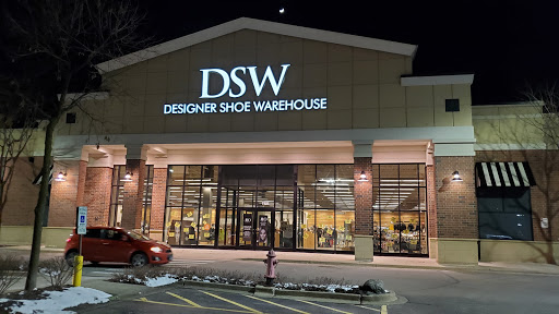 Shoe Store «DSW Designer Shoe Warehouse», reviews and photos, 7321 Lake St, River Forest, IL 60305, USA