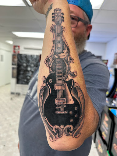 Explore simple goth tattoo ideas, creative tattoo ideas in Orland, available at K1LL3R ARTW0RK