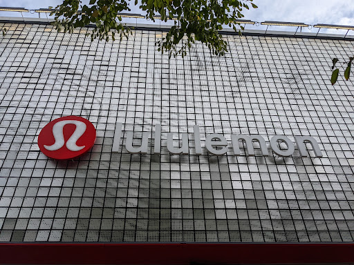 Sportswear Store «lululemon», reviews and photos, 2643 NE University Village St, Seattle, WA 98105, USA
