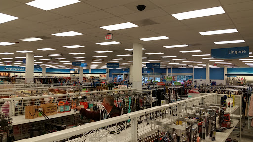 Clothing Store «Ross Dress for Less», reviews and photos, 9454 Skokie Blvd, Skokie, IL 60077, USA