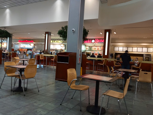 Shopping Mall «Woodland Mall», reviews and photos, 3195 28th St SE, Grand Rapids, MI 49512, USA