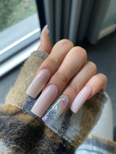 Semi-permanent nails Nottingham