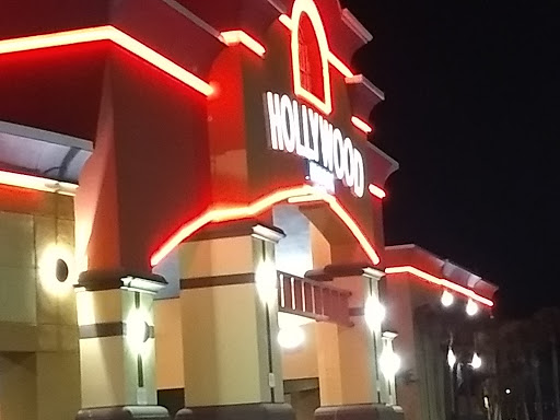 Movie Theater «Regal Cinemas Hollywood 16 & IMAX - Ocala», reviews and photos, 2801 SW 27th Ave, Ocala, FL 34471, USA