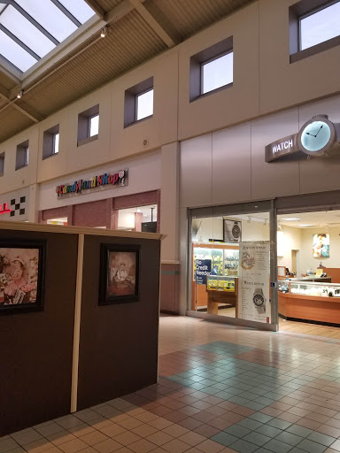 Shopping Mall «Stonewood Center», reviews and photos, 251 Stonewood St, Downey, CA 90241, USA