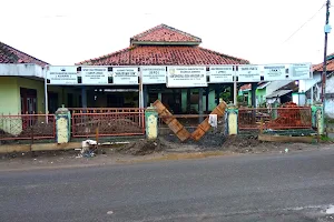 Balai Desa Harjosari Lor image