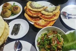 مطاعم روعة النعيم للمأكولات الشامية image