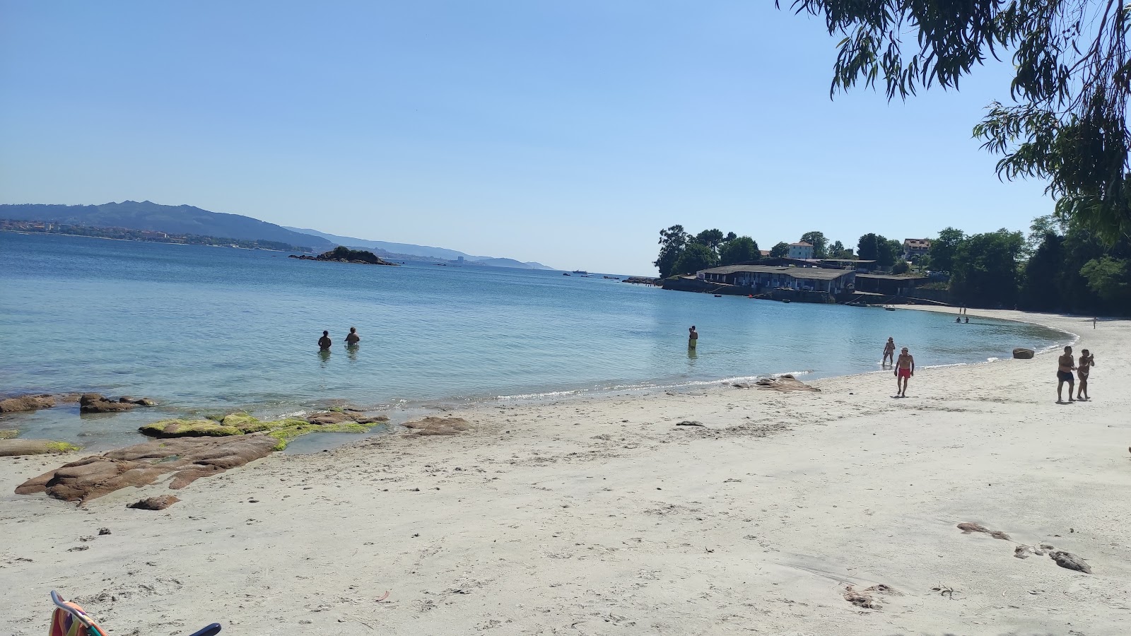 Valokuva Praia do Canabalista. pinnalla valkoinen hiekka:n kanssa