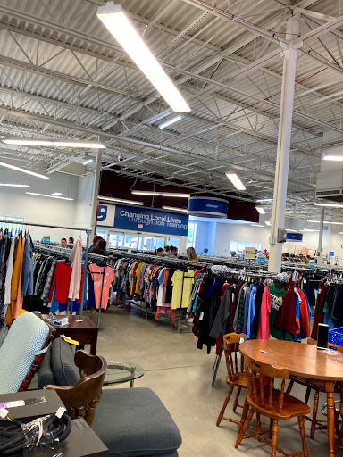 Thrift Store «Goodwill Industries of Greater Cleveland & East Central Ohio», reviews and photos, 16160 Pearl Rd, Strongsville, OH 44136, USA