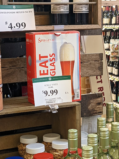 Grocery Store «Lowes Foods of Apex», reviews and photos, 5400 Apex Peakway, Apex, NC 27502, USA