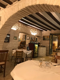 Atmosphère du Restaurant Café de la Poste à Bonifacio - n°9