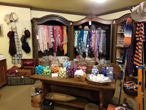 Antique Store «Ski Country Antiques & Home», reviews and photos, 114 Homestead Rd, Evergreen, CO 80439, USA