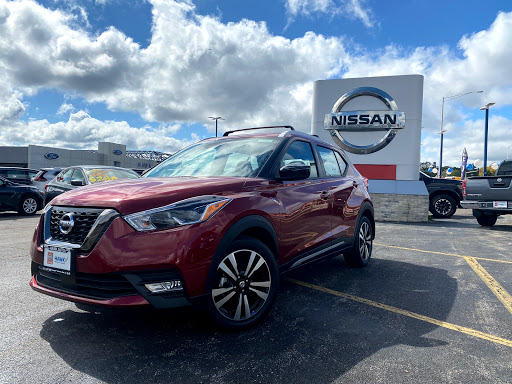 Car Dealer «Nissan of St. Charles», reviews and photos, 2535 E Main St, St Charles, IL 60174, USA