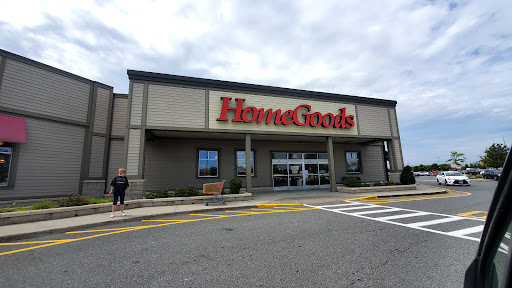 Department Store «HomeGoods», reviews and photos, 162 Everett Ave, Chelsea, MA 02150, USA
