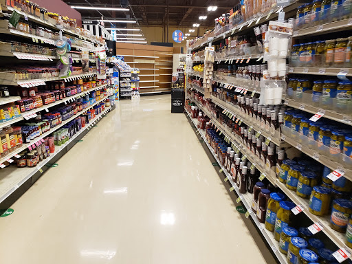 Supermarket «Giant Eagle Supermarket», reviews and photos, 55 Meadow Park Ave, Lewis Center, OH 43035, USA