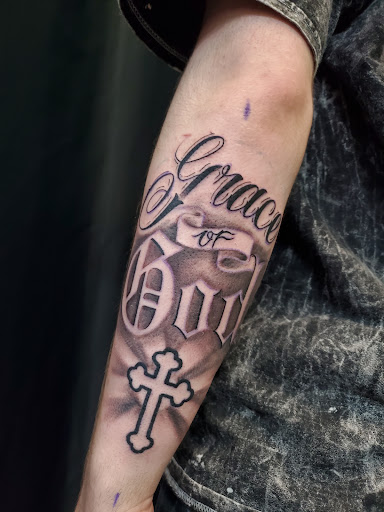 Explore beautifully broken tattoo ideas, creative tattoo ideas in Riverside, available at Darkstar Tattoo CA