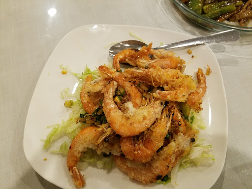 Shopping Mall «Orchard Mall Shopping Center», reviews and photos, 6337 Orchard Lake Rd, West Bloomfield Township, MI 48322, USA