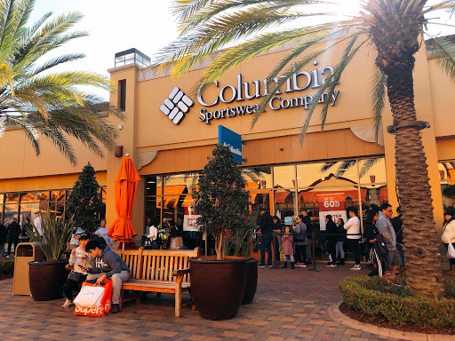 Sportswear Store «Columbia Sportswear Outlet Store», reviews and photos, 100 Citadel Dr #636, Commerce, CA 90040, USA