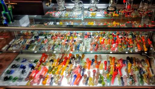 Tobacco Shop «The Happy Hippy Smoke Shop», reviews and photos, 1229 Michigan St NE b, Grand Rapids, MI 49503, USA