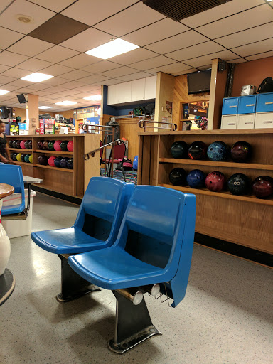 Bowling Alley «Hudson Bowling Center», reviews and photos, 1801 Ward Ave #224, Hudson, WI 54016, USA