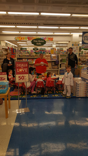 Educational Supply Store «Lakeshore Learning Store», reviews and photos, 969 Central Park Ave, Scarsdale, NY 10583, USA