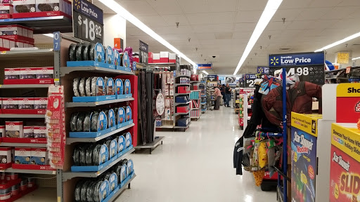 Discount Store «Walmart», reviews and photos, 1400 Hilltop Mall Rd, Richmond, CA 94806, USA