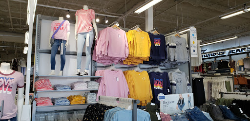 Clothing Store «Old Navy», reviews and photos, 36698 Bayside Outlet Dr, Rehoboth Beach, DE 19971, USA
