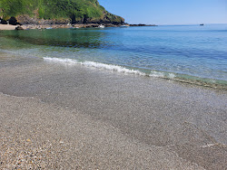 Foto von Lantic Bay umgeben von Bergen
