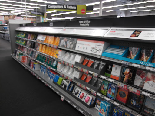 Office Supply Store «Staples», reviews and photos, 23035 W Outer Dr, Allen Park, MI 48101, USA
