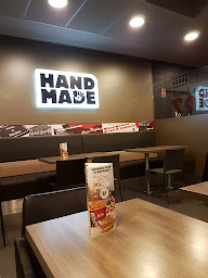 Photo n°29 de KFC Montpellier Prés D'arènes à Montpellier ()