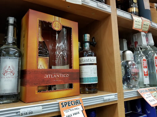 Shopping Mall «New Horizons Shopping Mall», reviews and photos, 961 E 174th St, Bronx, NY 10460, USA