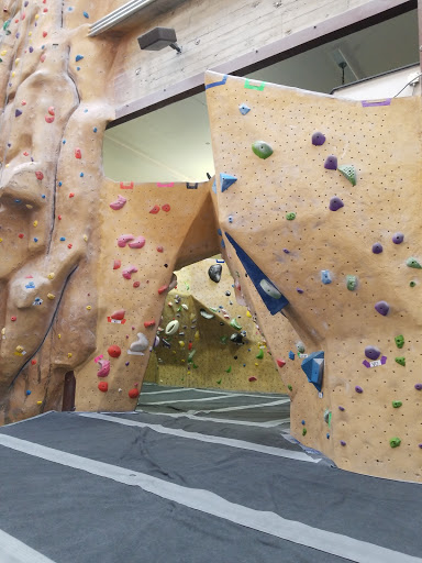 Rock Climbing Gym «Planet Granite», reviews and photos, 100 El Camino Real, Belmont, CA 94002, USA