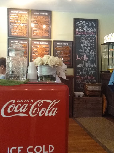 Coffee Shop «Indulge Coffee and Sandwich Co.», reviews and photos, 17 High St, Stonington, CT 06378, USA